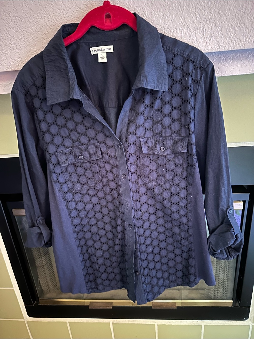 Croft & Barrow๐๐ Navy Eyelet Button-Up Blouse (Large)๐ท๐ท